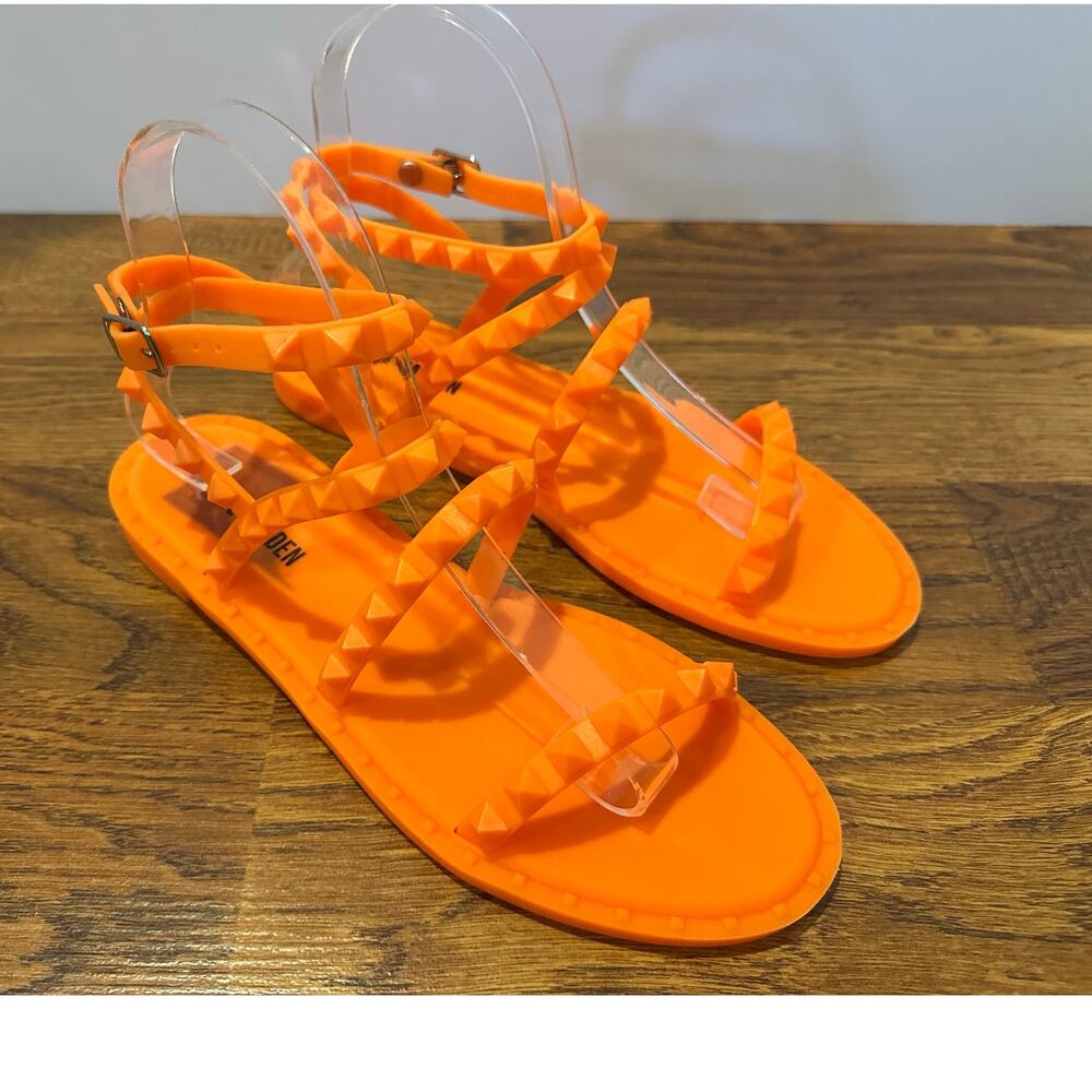 Steve Madden Travel J Studded Jelly Flats Women’s 6 Orange Sandals NWT